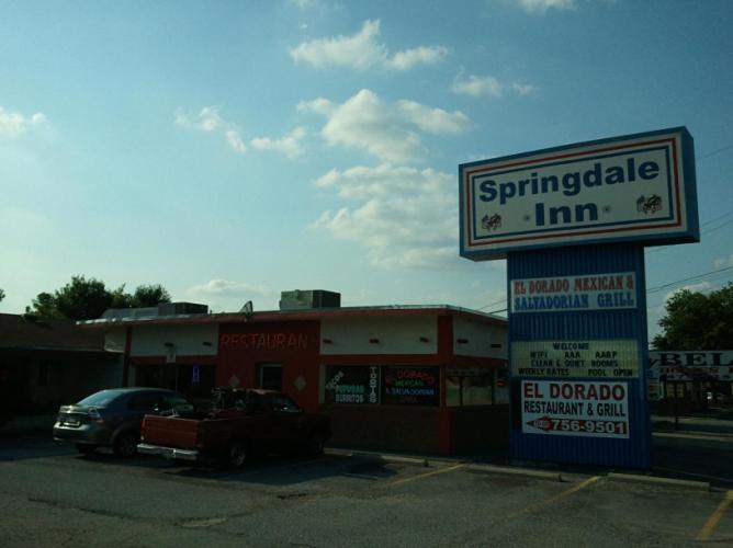 Springdale Inn エクステリア 写真